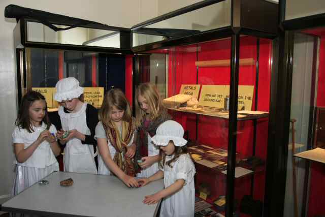Examining the ore samples from which various metals were made
